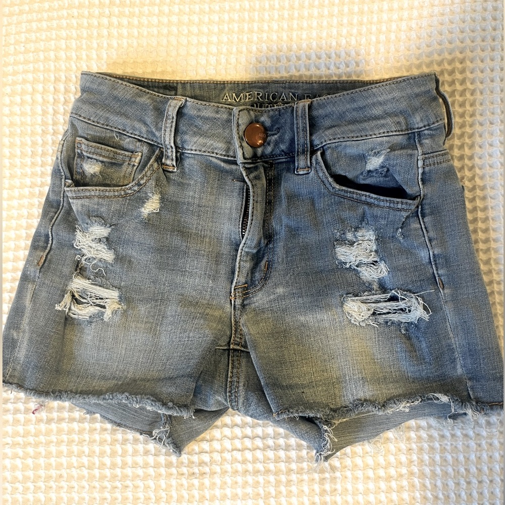 AMERICAN EAGLE JEAN SHORTS